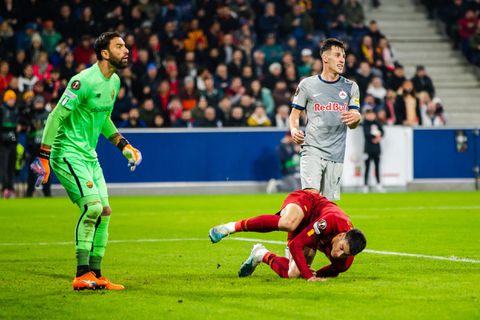 Capaldo’s late goal gives Salzburg the edge against Mourinho’s Roma
