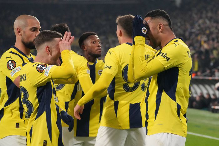 Youssef En Nesyri celebrating a goal for Fenerbahce | Image credit: Imago