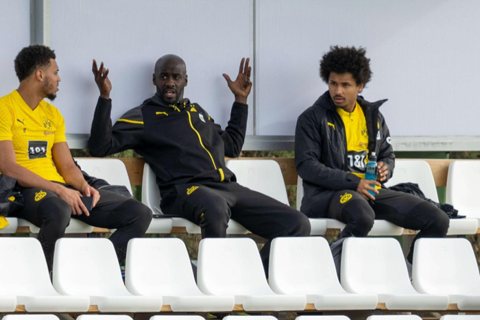 Dortmunds Felix Nmecha (v.li.), Otto Addo and Dortmunds Karim Adeyemi || Image credit: Imago