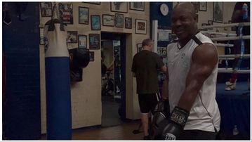 Yakubu Aiyegbeni shows off boxing skills in viral video