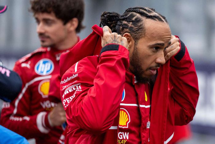 Chinese GP: Lewis Hamilton dealt huge blow as Ferrari’s newest signing is disqualified for breaking strict rule