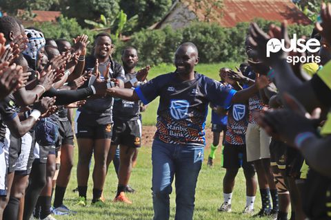 Pirates fans shower Coach Bobby with tributes