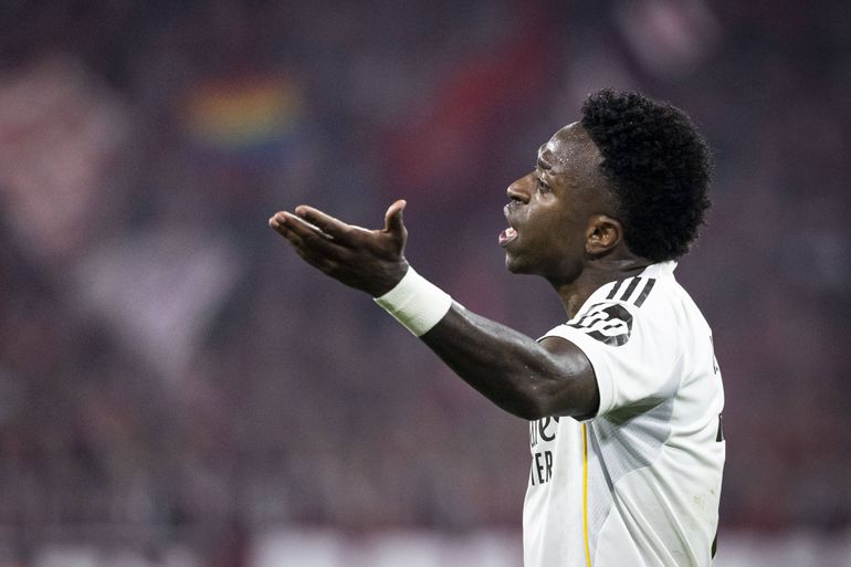 Vinicius looking frustrated || imago