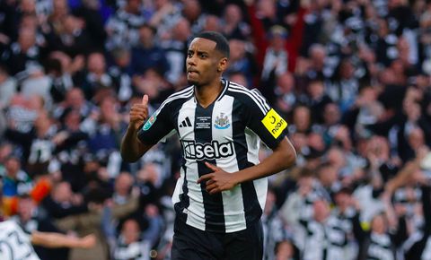 Liverpool Ready to Pounce as Alexander Isak Grows Furious Over Newcastle Offer