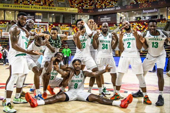 Okogie on fire as Nigeria's D'Tigers record a 87-66 blow out win against Tunisia in 2nd Afrobasket group game.