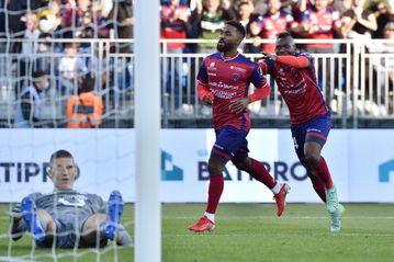 Beaten champions Lille accused of 'individual, collective poverty'