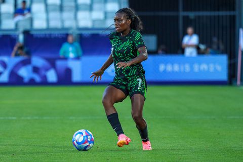 Super Falcons star Toni Payne snubs Ronaldo picks her top three players ...