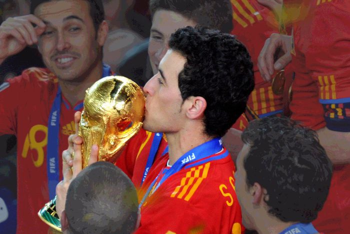 Barcelona midfielder Sergio Busquets announces retirement from Spanish national team