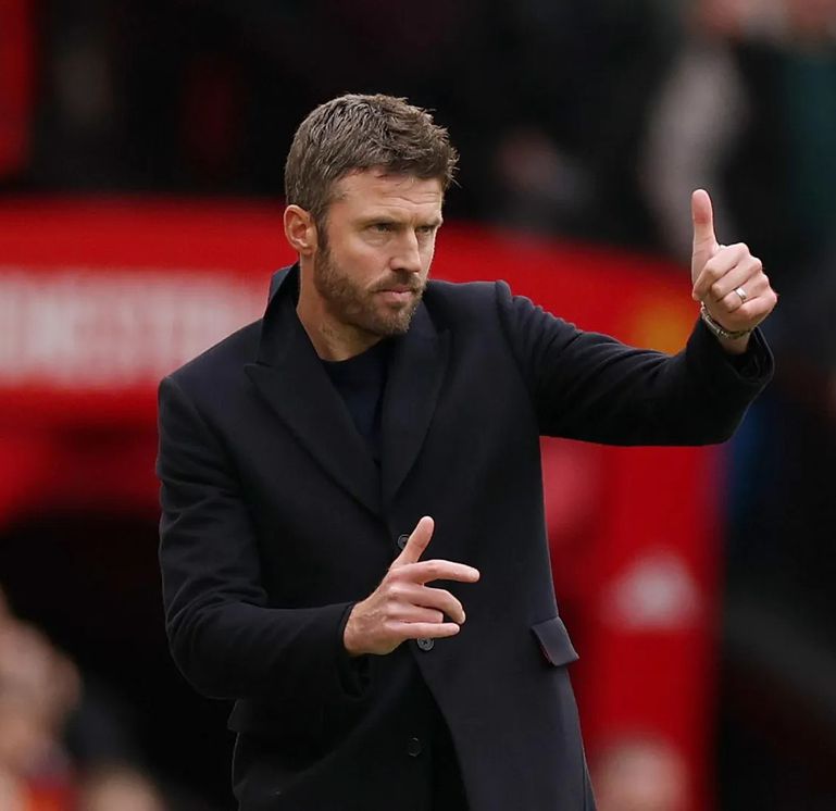 Michael Carrick outfoxed Pep Guardiola in the derby || imago