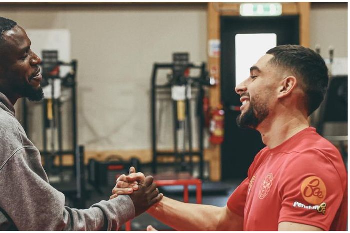 Frank Onyeka and Neal Maupay before the iwobi chat.