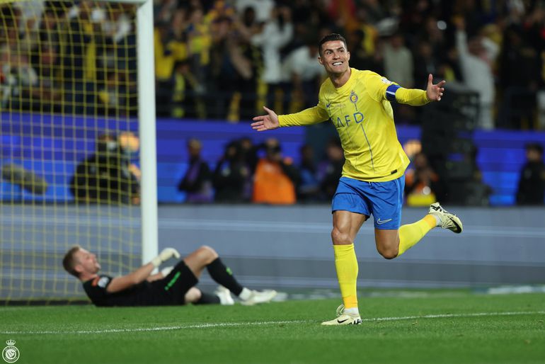 For non-penalty goals, Ronaldo overtakes Messi in scoring record as Al Nassr defeats Al Fateh.