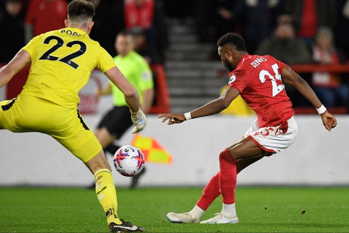 Emmanuel Dennis puts Nottingham Forest in front against Newcastle