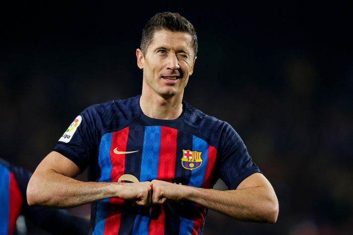 Lewandowski celebrating his goal for Barcelona