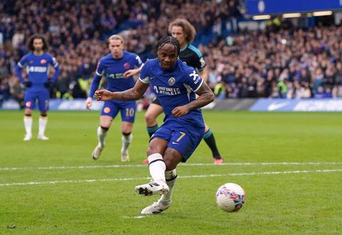 Chelsea's Sterling sets unwanted record with disastrous FA Cup penalty