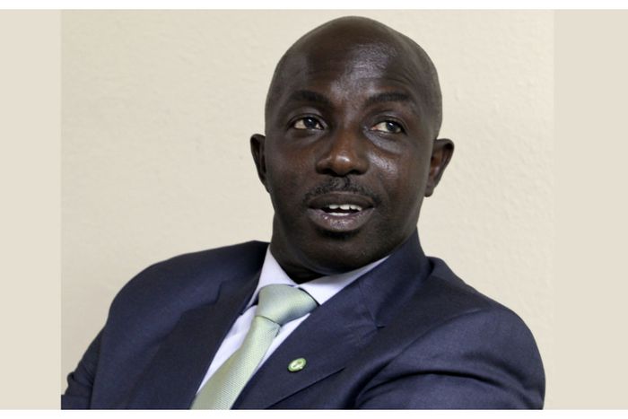 Samson Siasia Denies Rumors of Super Eagles