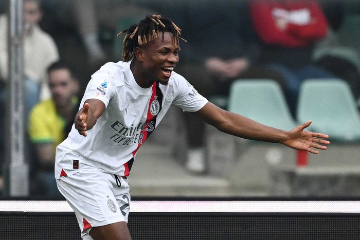 Samuel Chukwueze celebrates scoring his first Serie A goal for AC Milan || Image credit: Imago