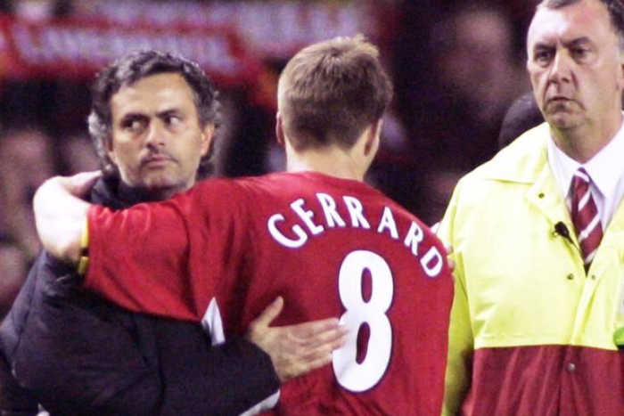 Steven Gerrard embracing Jose Mourinho || Image credit: Imago