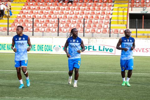 Atule (left) continued with his fantastic form for Enyimba.