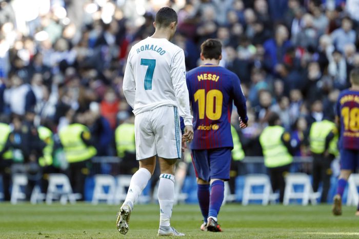 Rooney decides Lionel Messi vs Cristiano Ronaldo debate | Imago