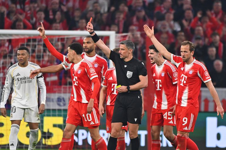 Camavinga sent off against Bayern Munich || Imago