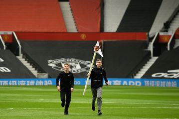 Solskjaer hopes fans will cheer not jeer on return to Old Trafford