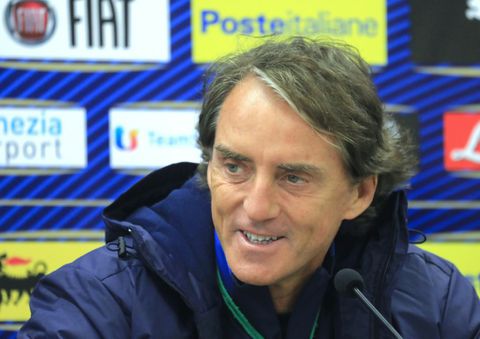 Mancini names pre-Euro 2020 friendly squad after extending Italy deal