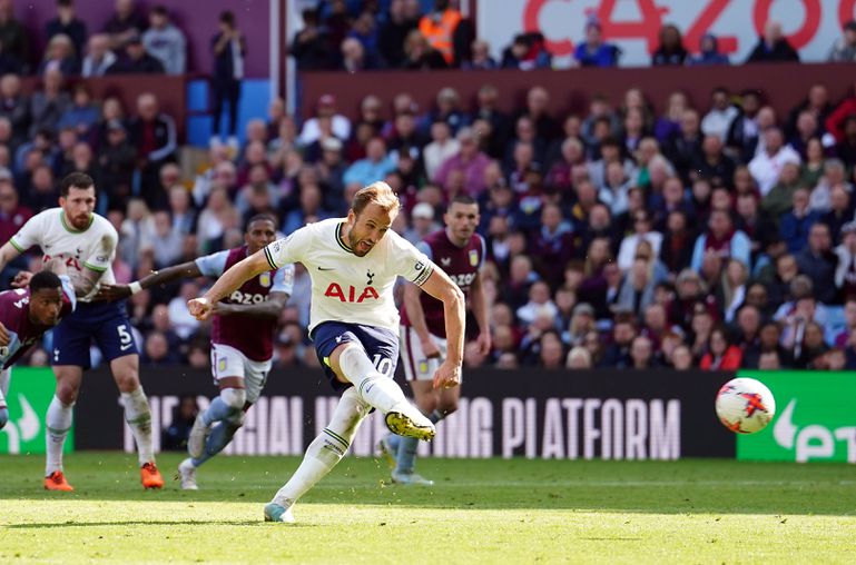 Harry Kane in action for Spurs