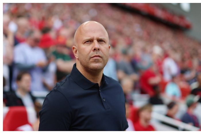 Arne Slot challenges new signing