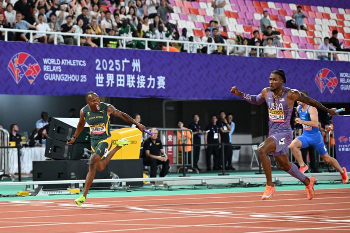 American Sprint Legend on Why Noah Lyles And Co Should Be Wary of Akani Simbine and South Africa After World Relays Stunner