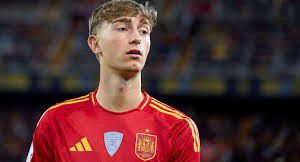 Communicado Official: Real Madrid announce signing of Barcelona and Chelsea target Dean Huijsen