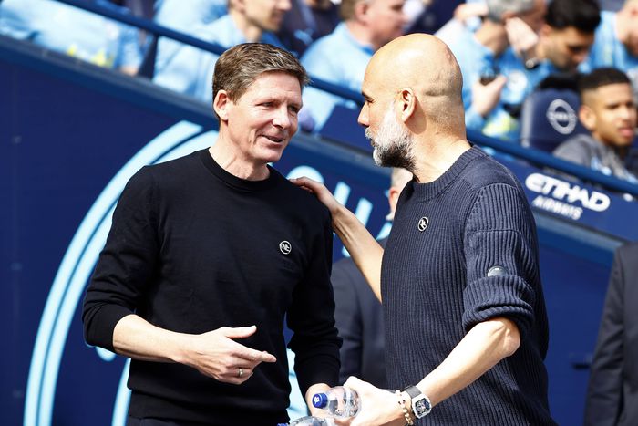 Manchester City vs Crystal Palace - Etihad Stadium - Saturday 12th April 2025 Manchester City manager Pep Guardiola welcomes Crystal Palace manager Oliver Glasner before the game, at the Etihad. || Image credit: IMago