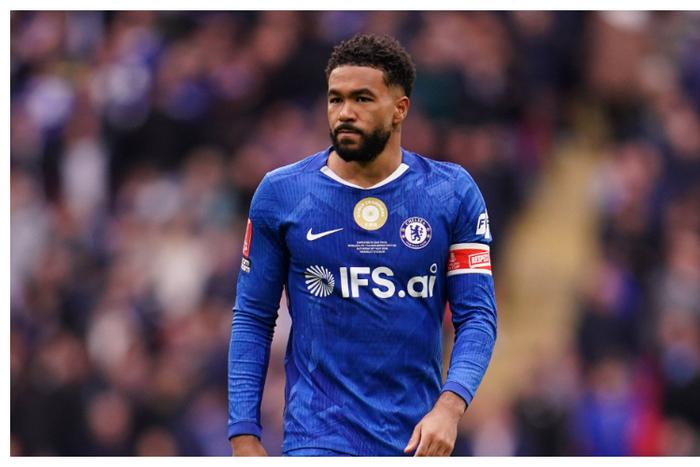 Chelsea captain James tenders apology to fans