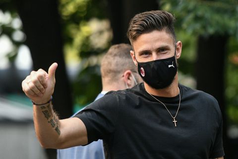 France forward Giroud completes AC Milan move