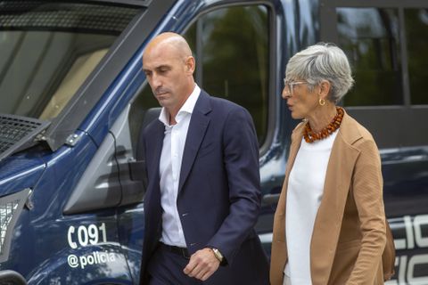 Disgraced Spanish FA president to sell his house amidst rising legal fees