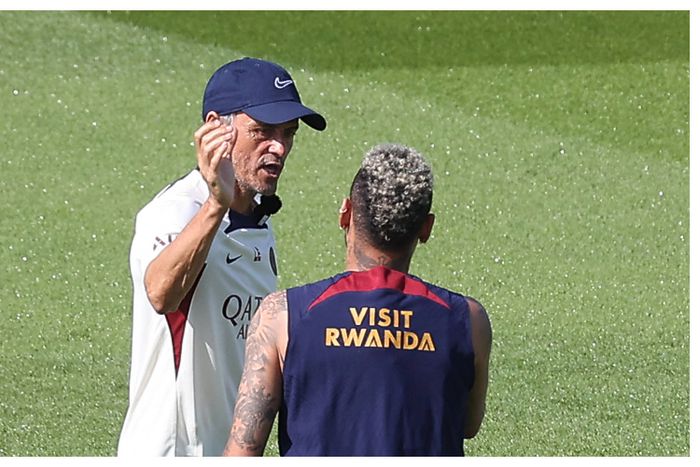 PSG sporting director reveals what Enrique said to Neymar