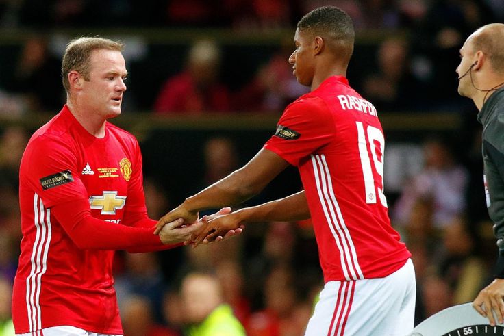 Wayne Rooney Fires Back at Marcus Rashford Over 'Inconsistent Environment' at Man United Comment
