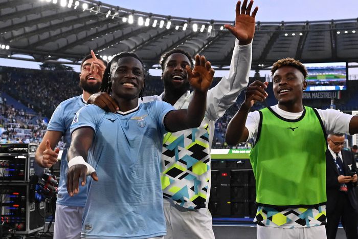 Lazio'Boulaye Dia alongside teammate Fisayo Dele-Bashiru | Imago