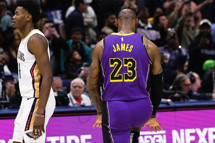 After a win against the Spurs, LeBron James goes crazy as the Lakers beat the Pelicans.