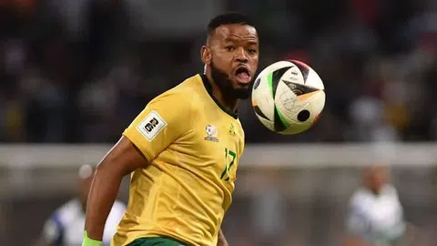 ‘Now He Understands’ - Bafana Bafana Boss on How Orlando Pirates’ Sipho Mbule Can Fill Themba Zwane's Boots
