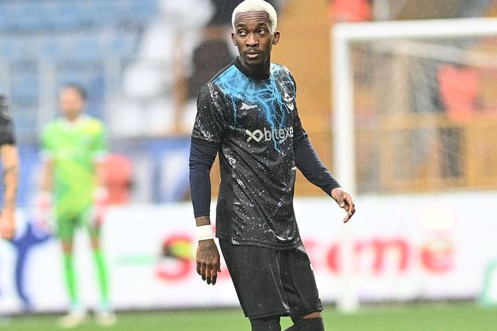 IMAGO / Seskim Photo  Henry Onyekuru of Adana Demirspor during the Super Lig match between Kasimpasa SK and Adana Demirspor at Kasimpasa Recep Tayyip Erdogan Stadium on October 16, 2022 in Istanbul, Turkey. ( Photo by Seskimphoto )