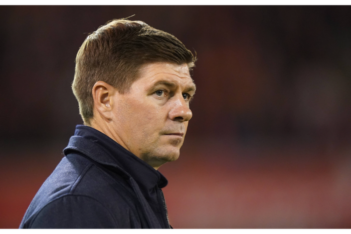 Steven Gerrard signs new contract extension