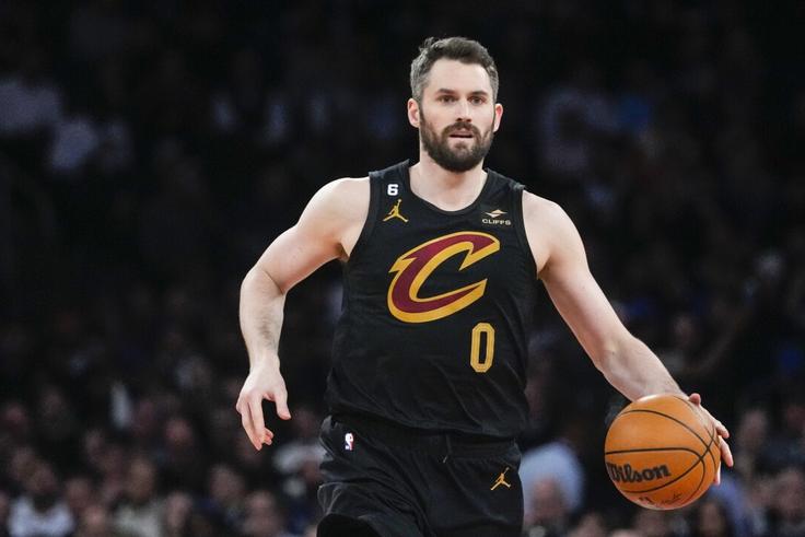 Miami Heat in pole position to sign Kevin Love following buyout with Cavs