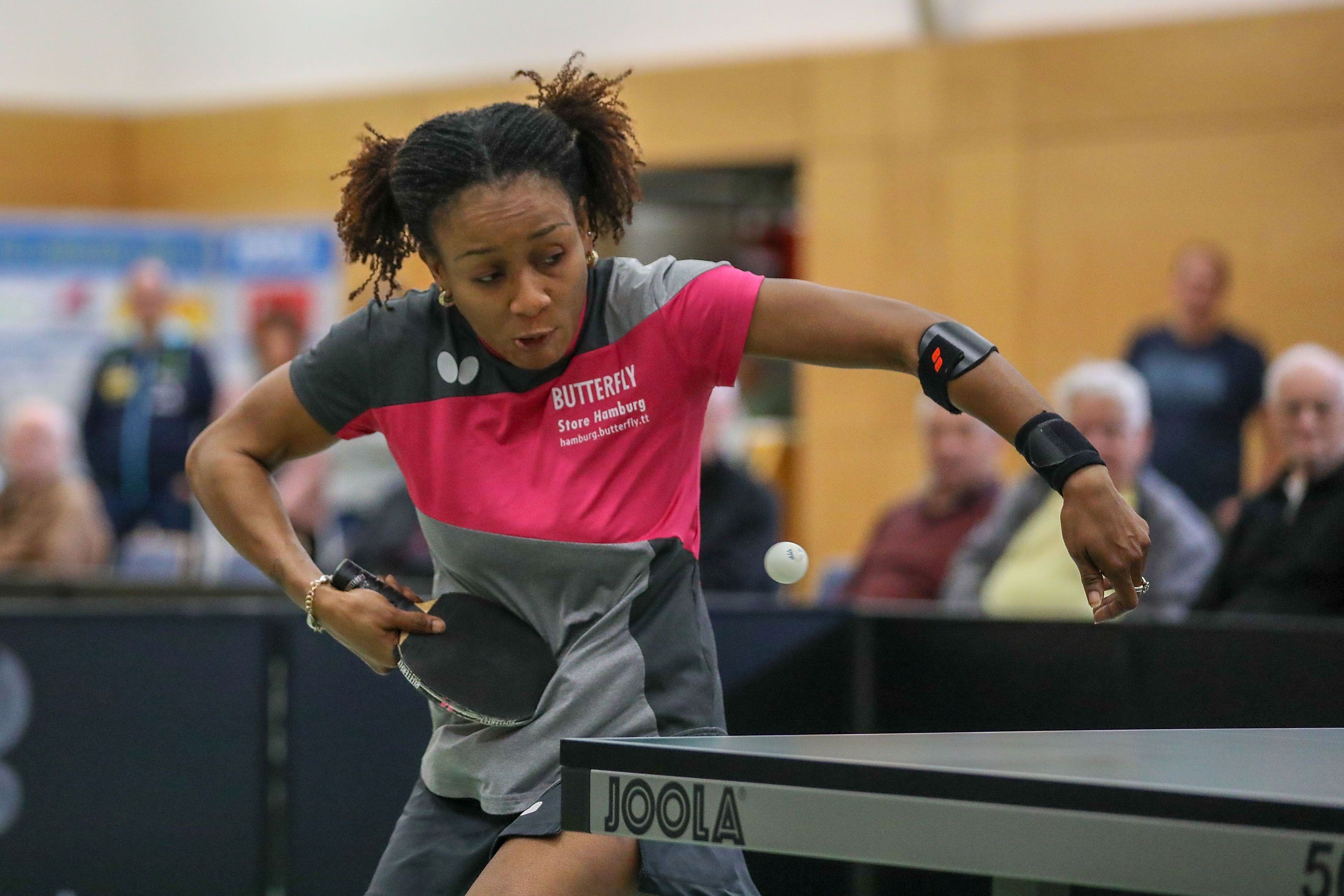 Table tennis champion clearance game