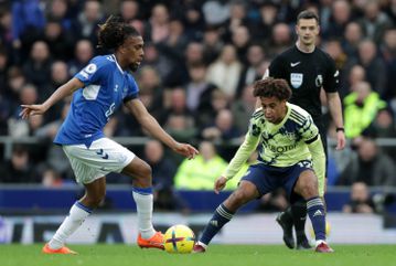 Alex Iwobi drags Everton out of relegation zone