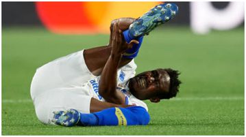 Nigeria's Zaidu Sanusi suffers season-ending injury in blow for Porto ahead of Arsenal clash