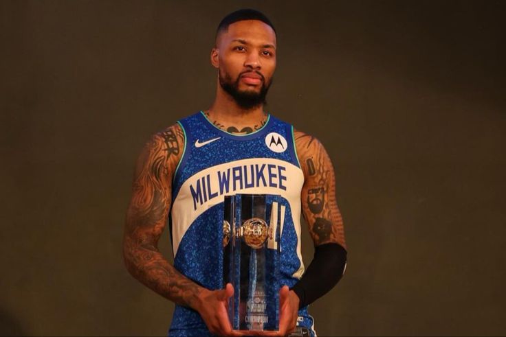 It is back-to-back for Damian Lillard as he wins the NBA All-Star 3-point contest.