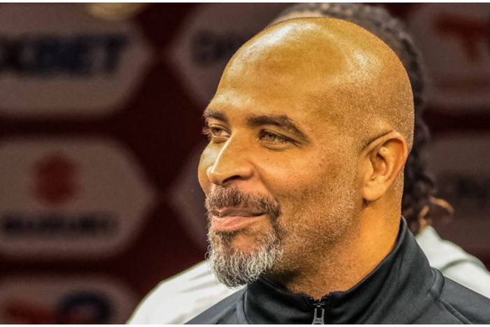 Plotting Super Eagles exit? Eric Chelle changes agency amid rumours he wants to dump Nigeria