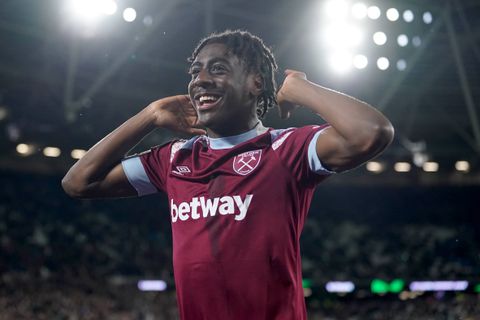 Divin Mubama celebrates his first goal for West Ham