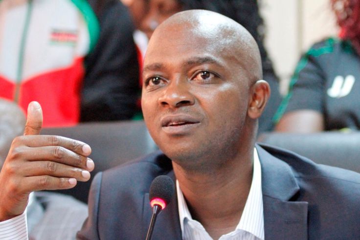 Nick Mwendwa making a submission