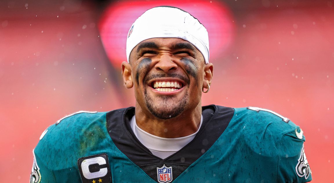 Keeping the main thing in Philly. We've agreed to terms with Jalen Hurts on  a 5-year extension through the 2028 season. #FlyEaglesFly